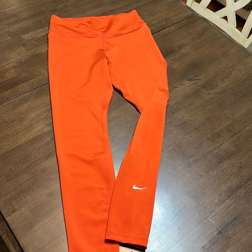 Nike leggings